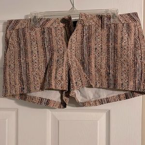 Volcom size me 11 geometric pattern short shorts